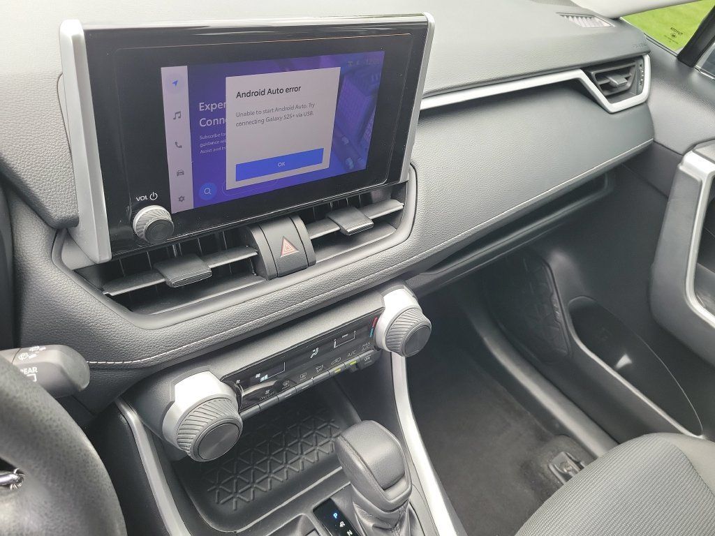 Certified 2024 Toyota RAV4 LE AWD/4WD image 14