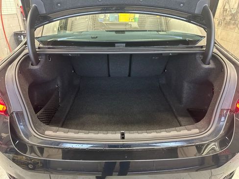 Used 2025 BMW 330i xDrive Sedan w/ Convenience Package image 36