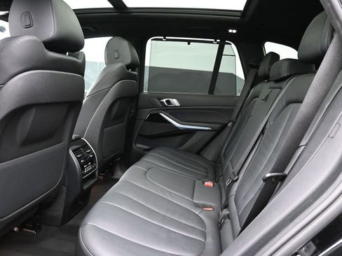 Used 2022 BMW X5 xDrive40i w/ Premium Essential Package AWD/4WD image 21