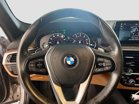 Used 2019 BMW 540i w/ Convenience Package RWD image 11