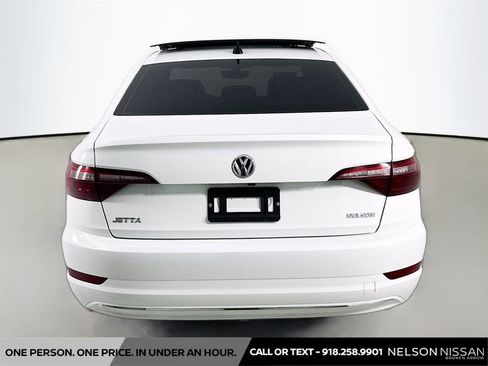 Used 2020 Volkswagen Jetta SE w/ SE Cold Weather Package FWD image 6