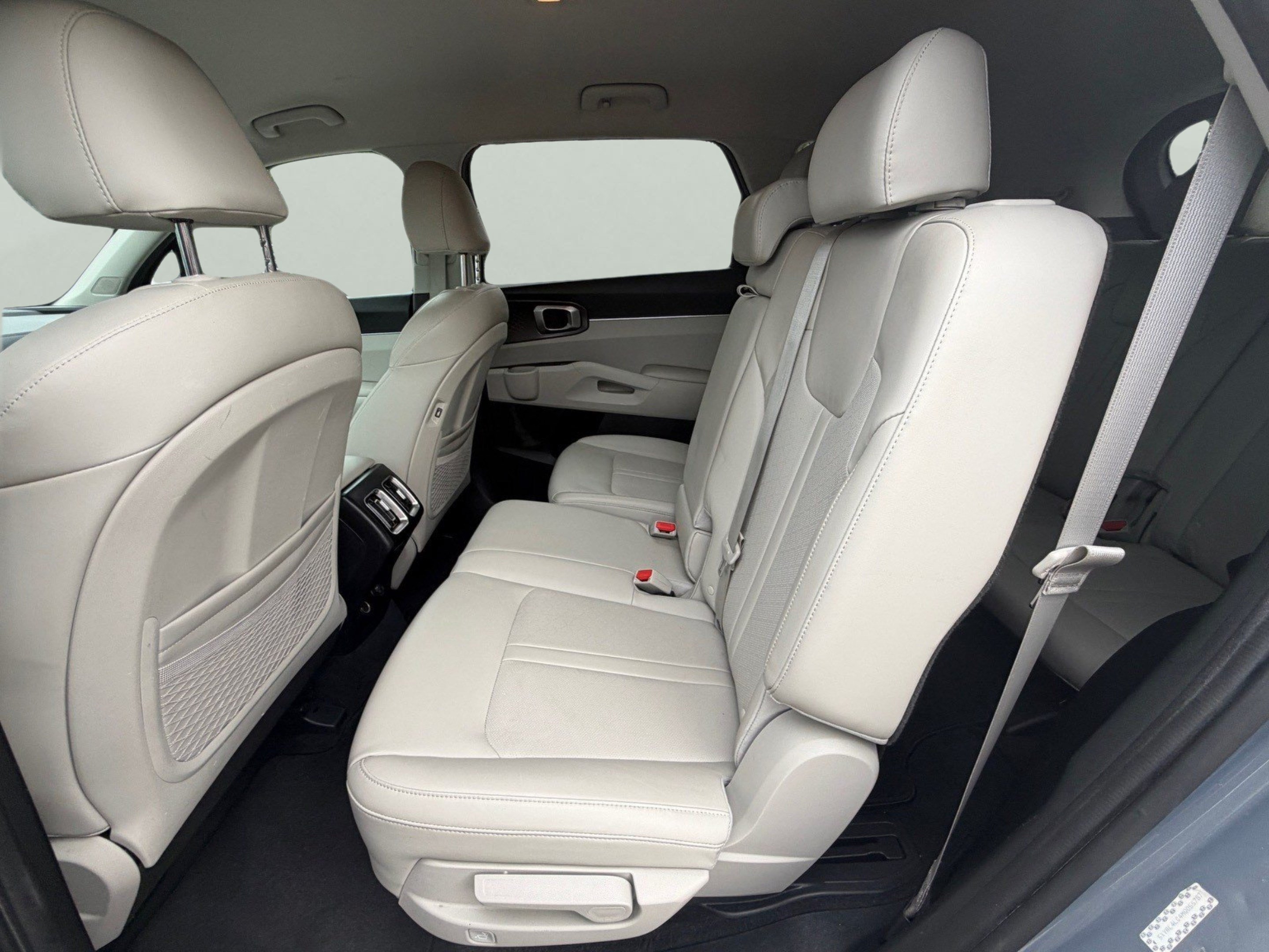 Used 2021 Kia Sorento S FWD image 25