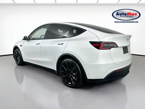 Used 2020 Tesla Model Y AWD image 6