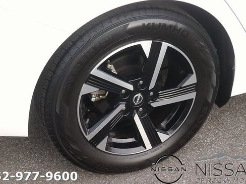 Certified 2024 Nissan Sentra SV image 9