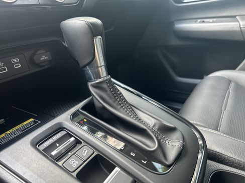 Used 2025 Honda CR-V EX-L image 16