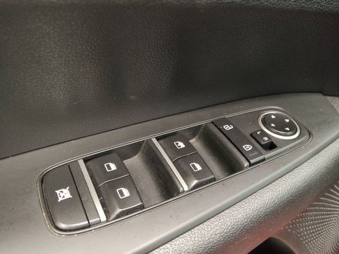 Used 2024 Kia Forte LXS FWD image 27