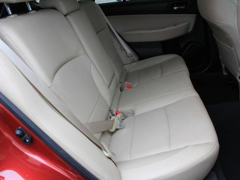 Used 2016 Subaru Outback 3.6R Limited image 17