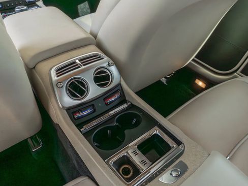 Used 2016 Rolls-Royce Wraith RWD image 69