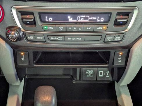 Used 2017 Honda Ridgeline RTL-T image 19