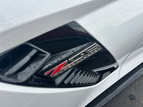Used 2018 Chevrolet Corvette Z06 RWD image 21