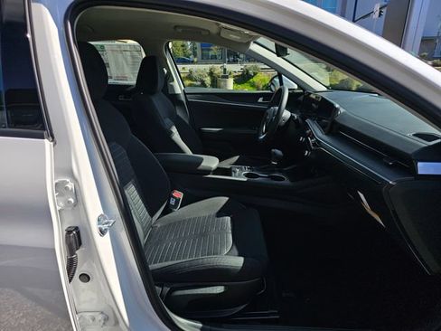 New 2026 Kia K5 LXS FWD image 11