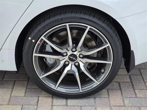 New 2026 Genesis G70 2.5T image 6