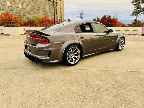 Used 2017 Dodge Charger R/T w/ Driver Confidence Group image 16