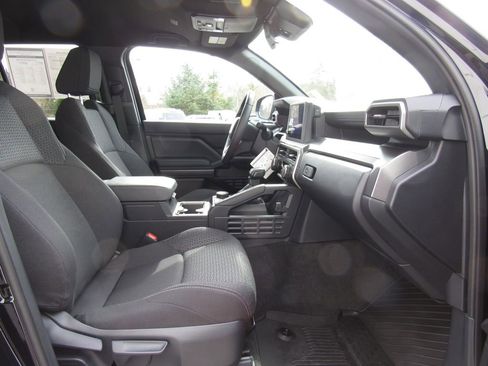 Used 2025 Toyota 4Runner SR5 image 18