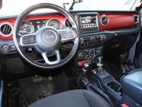 Used 2021 Jeep Wrangler Unlimited Rubicon w/ Cold Weather Group image 4