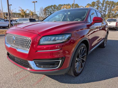 Used 2019 Lincoln Nautilus Reserve w/ Driver Assistance Package image 9
