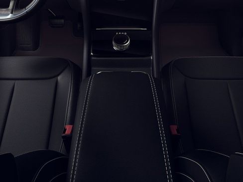 New 2026 Jeep Grand Cherokee L 4WD image 4