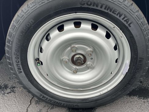 Used 2021 Nissan NV200 S image 11