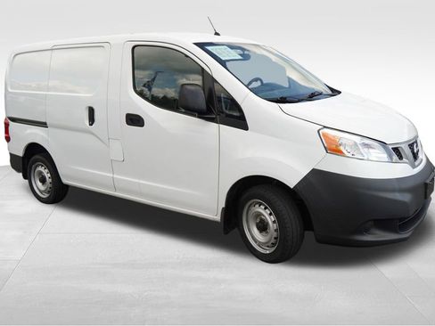 Used 2015 Nissan NV200 SV w/ Back Door Glass Package image 3