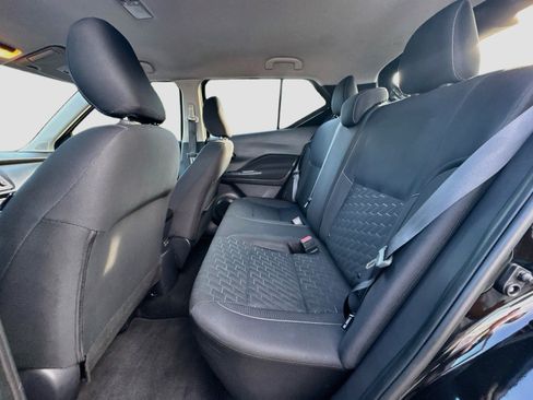 Used 2022 Nissan Kicks S FWD image 24
