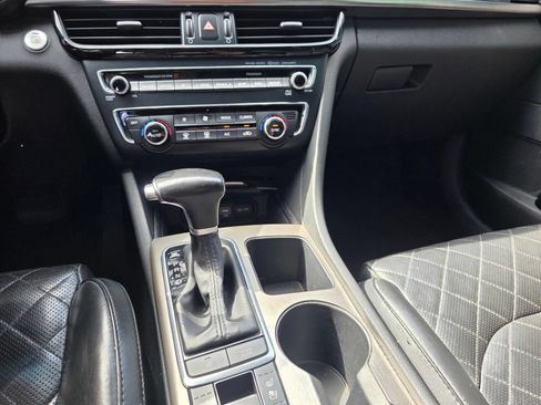 Used 2018 Kia Optima SX w/ Technology Package FWD image 19