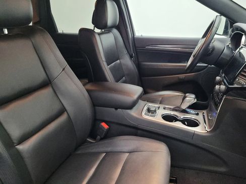 Used 2019 Jeep Grand Cherokee Limited AWD/4WD image 21