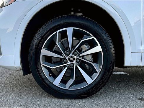 Used 2022 Audi Q5 2.0T Premium Plus image 9