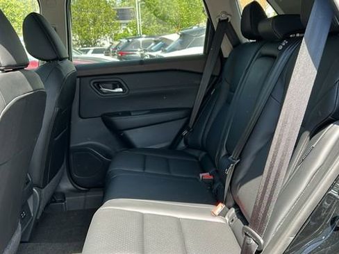 Certified 2023 Nissan Rogue SV w/ SV Premium B Package AWD/4WD image 19