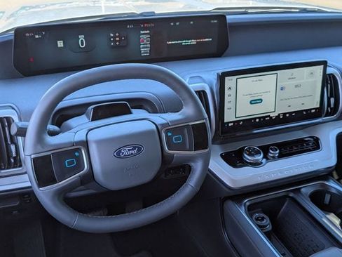 New 2025 Ford Expedition Max Active image 34