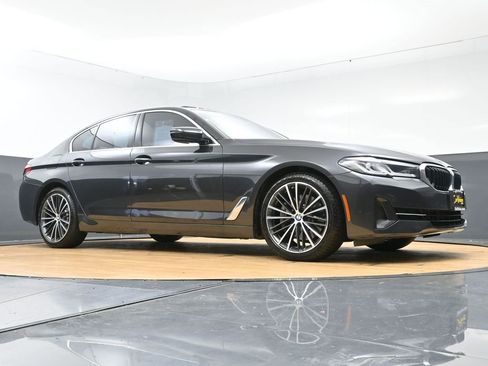 Used 2023 BMW 530i xDrive w/ Convenience Package AWD/4WD image 7