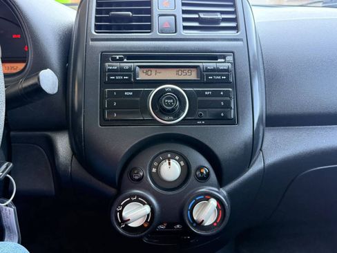 Used 2014 Nissan Versa S FWD image 9