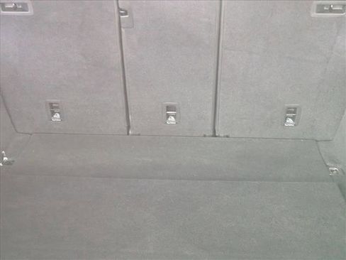 Certified 2025 Audi Q5 2.0T Premium Plus image 6