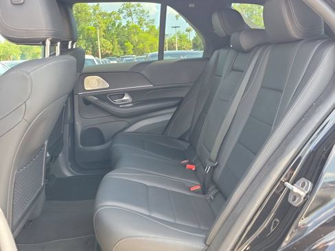 Used 2025 Mercedes-Benz GLE 350 4MATIC w/ AMG Line Exterior image 25