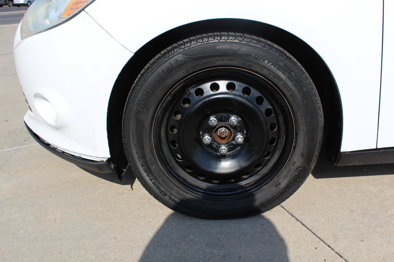 Used 2012 Ford Focus SE FWD image 35