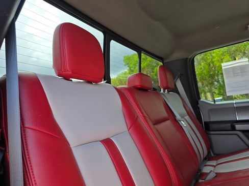 Used 2020 Ford F150 XLT w/ Equipment Group 302A Luxury AWD/4WD image 19