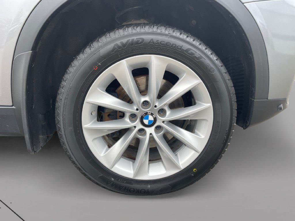 Used 2017 BMW X3 xDrive28i AWD/4WD image 9