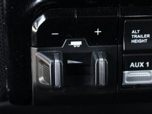 Used 2022 RAM 3500 Limited AWD/4WD image 38