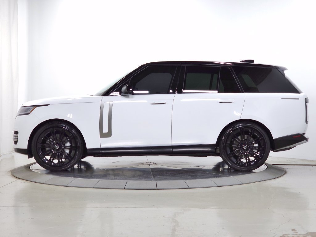 Certified 2024 Land Rover Range Rover SE AWD/4WD image 2