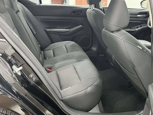 Used 2025 Nissan Altima 2.5 SV FWD image 22