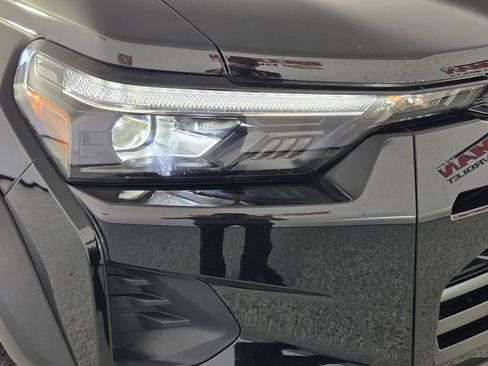 Used 2024 Chevrolet Colorado ZR2 w/ Technology Package image 10