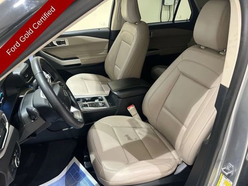 Certified 2023 Ford Explorer XLT w/ Equipment Group 202A image 17