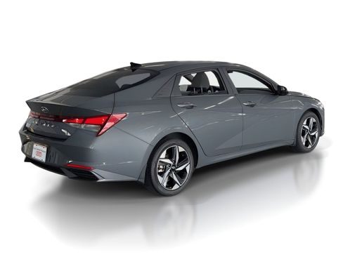 Used 2023 Hyundai Elantra SEL w/ Convenience Package image 6