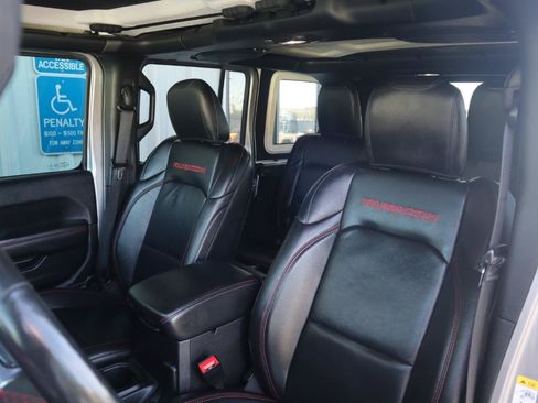 Used 2018 Jeep Wrangler Unlimited Rubicon AWD/4WD image 59