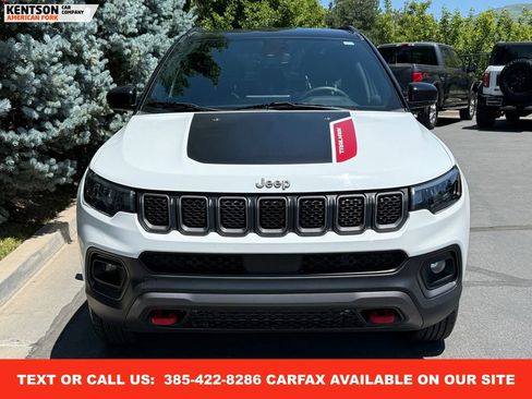Used 2023 Jeep Compass Trailhawk image 2