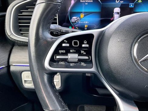 Used 2021 Mercedes-Benz GLS 450 4MATIC image 10