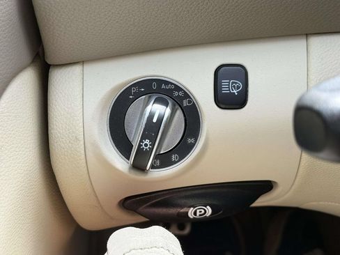 Used 2009 Mercedes-Benz SL 550 image 24