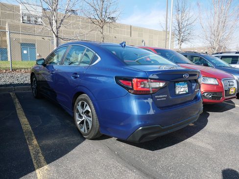 Used 2022 Subaru Legacy Premium AWD/4WD image 3