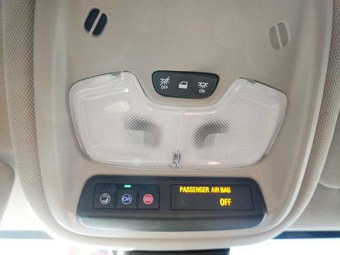 Used 2024 Buick Encore GX Preferred AWD/4WD image 24