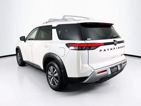 Used 2023 Nissan Pathfinder SL w/ Lighting Package (N92) AWD/4WD image 5
