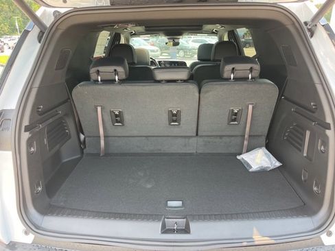 New 2026 Chevrolet Traverse LT w/ Enhanced Driving Package image 6